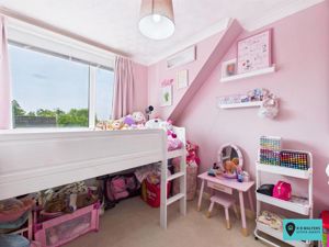 Bedroom- click for photo gallery